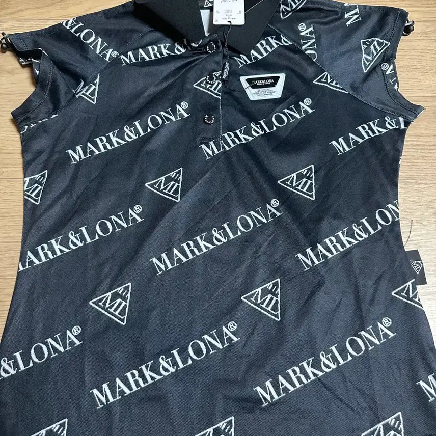[BUNJANG] Mark &ロナ Women's Golf Wear Size 38 / 마크앤로나 여성38 새제품