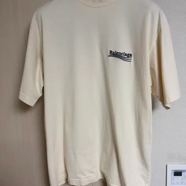 [BUNJANG] Balenciaga Oversized Political Wave Logo Embroidered Short Sleeve T-Shirt / 발렌시아가 오버핏 폴리티컬 웨이브로고 자수 반팔