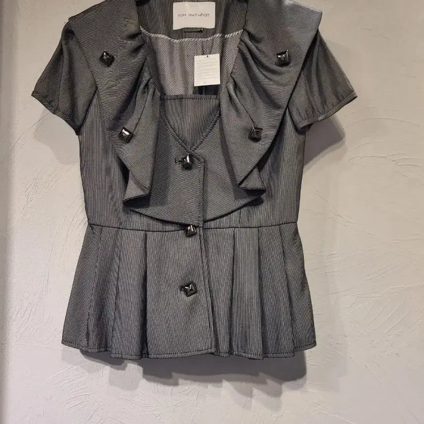 [BUNJANG] Unique Short-Sleeve Jacket F / 유니크한 반팔자켓F 새상품
