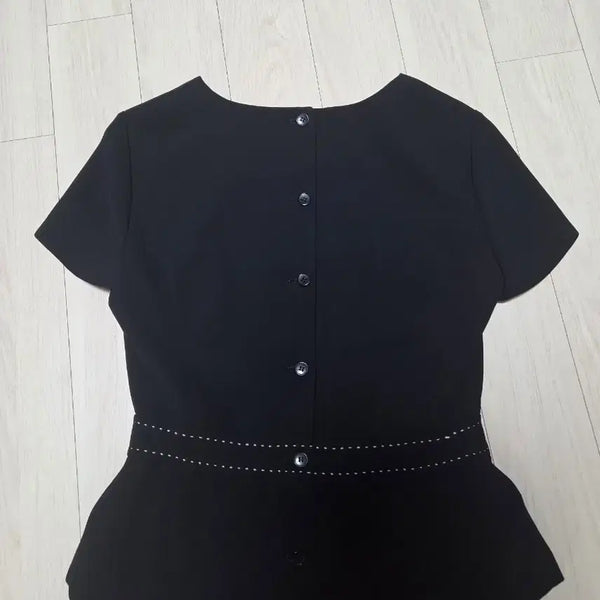 [BUNJANG] Elegant Black Blouse / [55] 단정한 블랙 블라우스