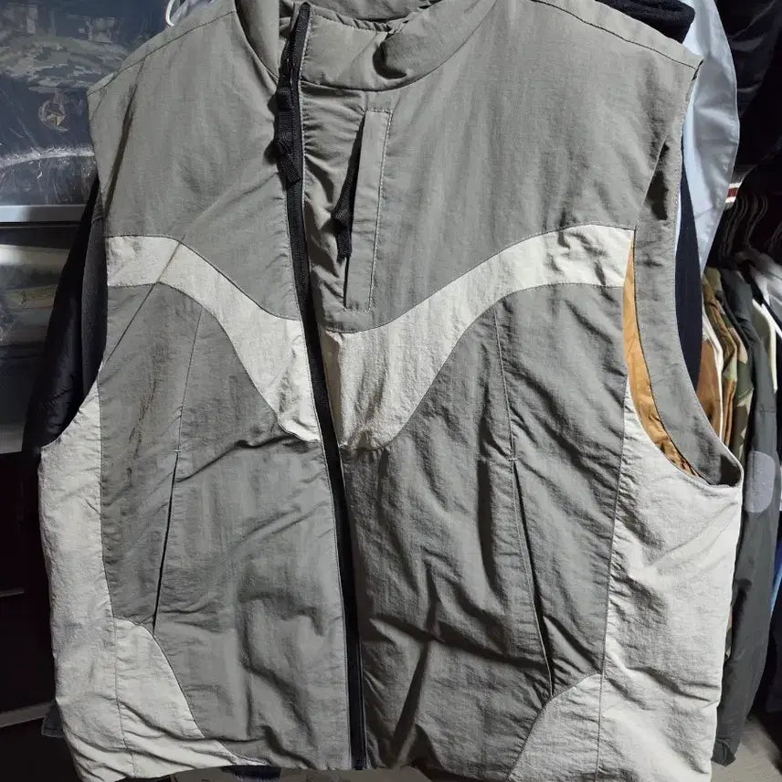 [BUNJANG] Glack GJ027 Hiru Padded Vest Grey (L) / 글랙 GJ027 히루 패딩 베스트 그레이 (L)