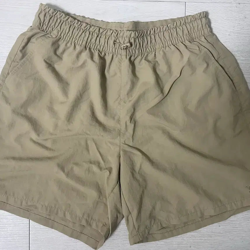 [BUNJANG] XEXYMIX Basic Woven Half Shorts (Safari Sand) / 젝시믹스 베이직 우븐 하프 쇼츠 (사파리 샌드)