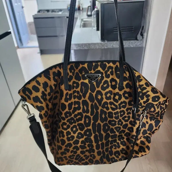 [BUNJANG] Prada Leopard Shopper Bag / 프라다 레오파드쇼퍼백