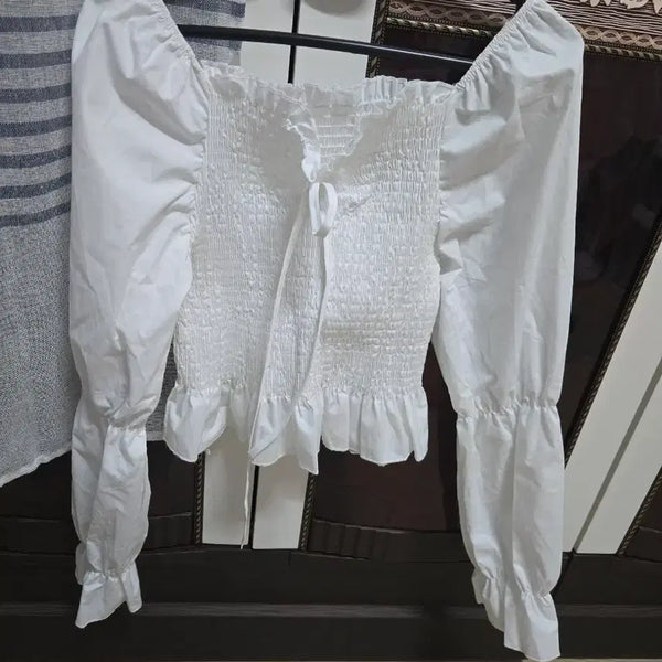 [BUNJANG] White Smocking Puff Sleeve Blouse / 화이트 스모킹 퍼프소매 블라우스