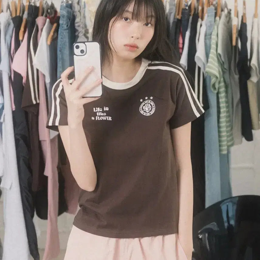 [BUNJANG] Brown Short Sleeve T-Shirt with Flower Embroidery / 브라운 반팔 티셔츠