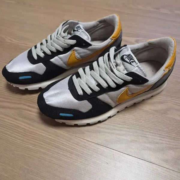 [BUNJANG] Nike 80's Vintage Air Runner Shoes 250 / 나이키 80's 빈티지 에어 러너 슈즈 250