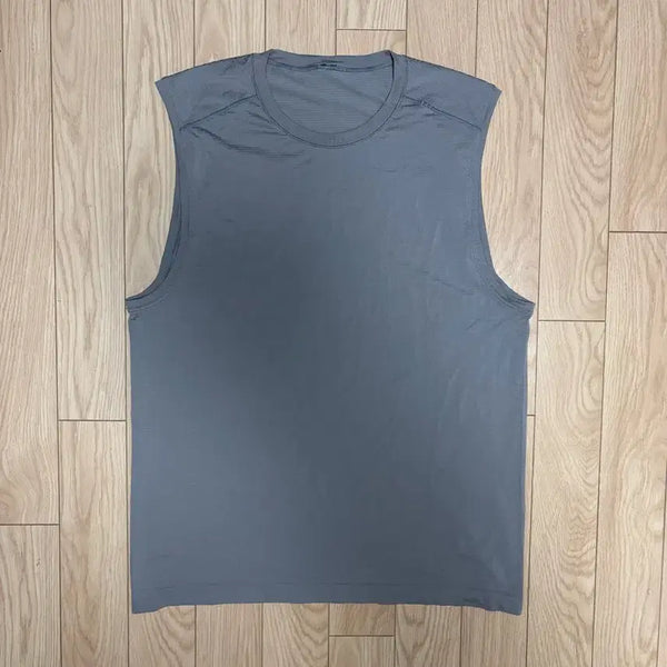 [BUNJANG] Lululemon Metal Vent Sleeveless Singlet - Size L - Feather Grey - New / 룰루레몬 메탈벤트 슬리브리스 싱글렛 L 새상품