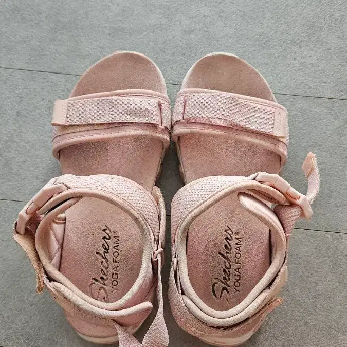 [BUNJANG] Skechers Yoga Foam Sandals Size 5 (220) / 스케쳐스 요가폼 샌들 5사이즈(220)