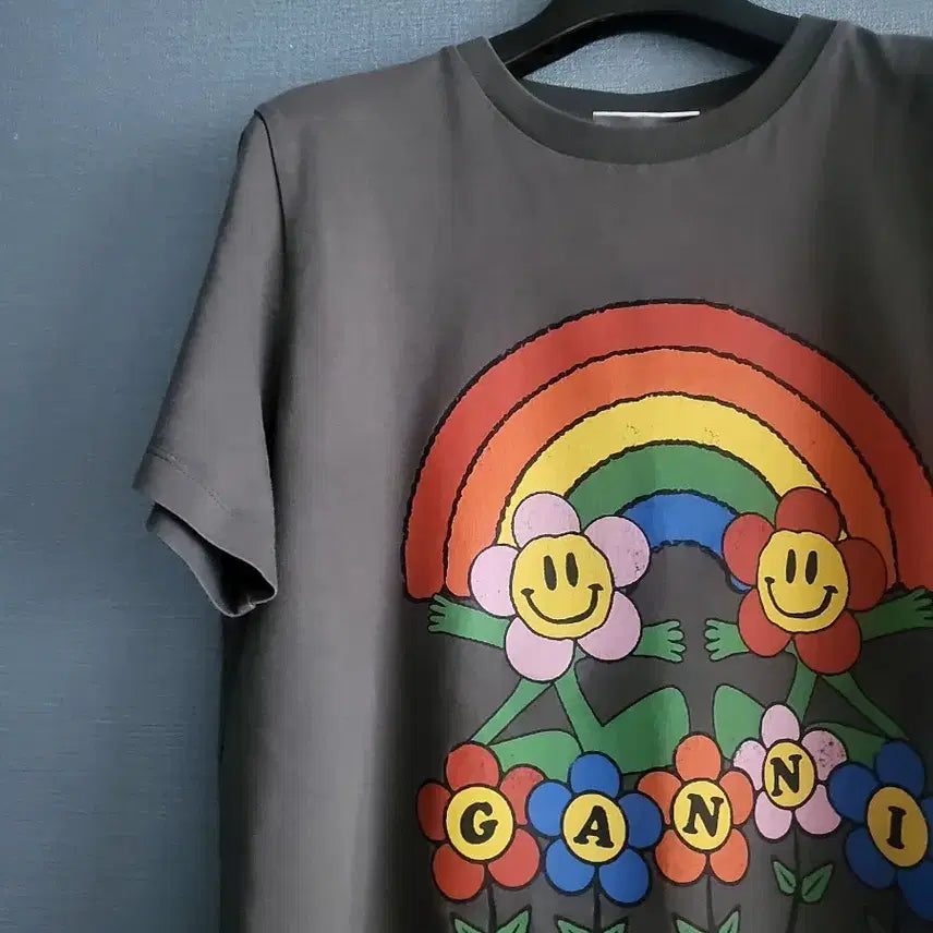 [BUNJANG] GANNI Rainbow Flower Smile Print T-Shirt / 가니 레인보우 꽃 스마일 프린트 티셔츠