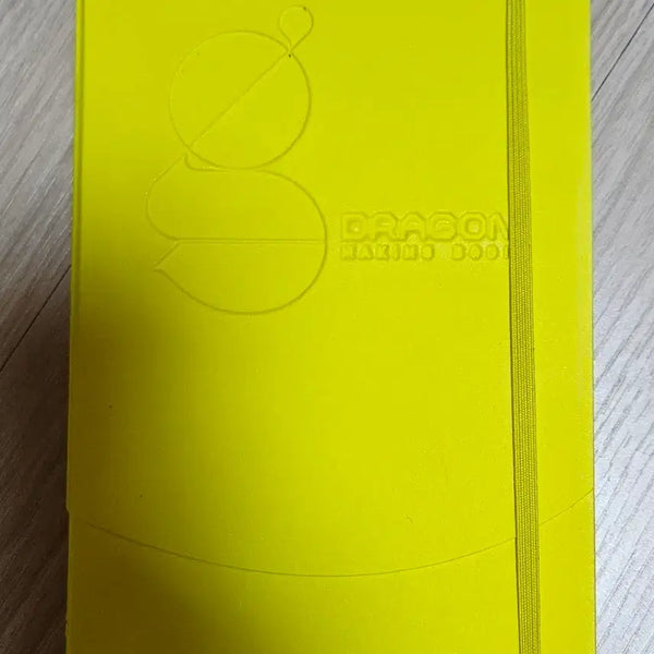 [BUNJANG] G-Dragon Shine a Light Concert Making Book / 지드래곤 메이킹북 - Shine a light