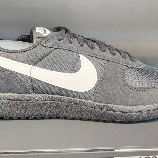 [BUNJANG] Nike Field General '72 Men's Cleats - Size 280mm / [새제품]나이키 필드 제너럴 레프 판매합니다