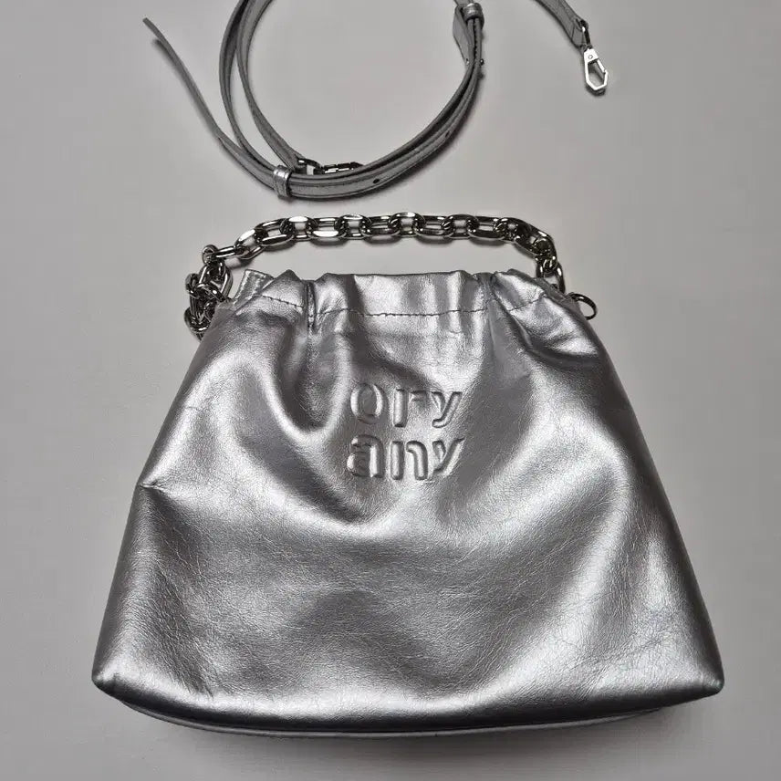 [BUNJANG] Oryany Annie Crossbody Chain Shoulder Bag / 오야니 애니 크로스바디 체인 숄더백 크로스백