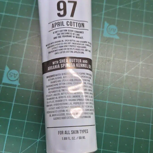 [BUNJANG] Dress Room Perfume Hand Cream April Cotton 50ml / 더블유드레스룸 퍼퓸 핸드크림 에이프릴코튼 미개봉 새상품