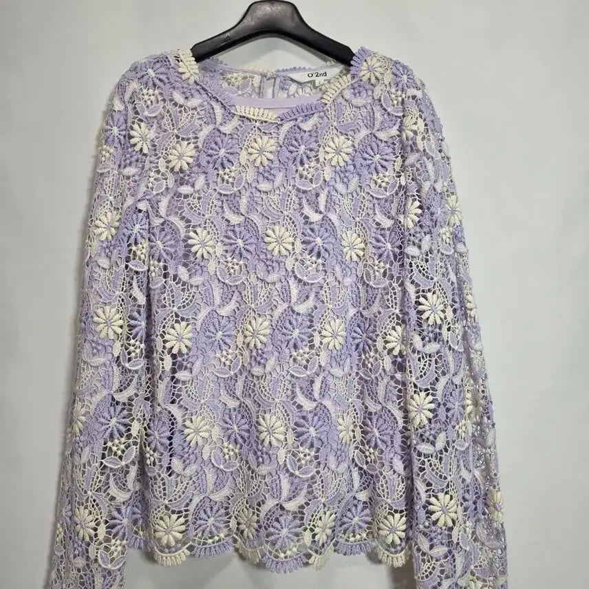 [BUNJANG] Ozsecon Daisy Lace Top / 오즈세컨 데이지 레이스 탑