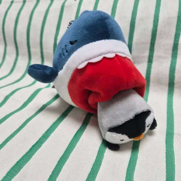 [BUNJANG] Baby Penguin and Shark Friend Doll Keychain (14cm) / 아기펭귄과 상어친구 인형키링 14cm