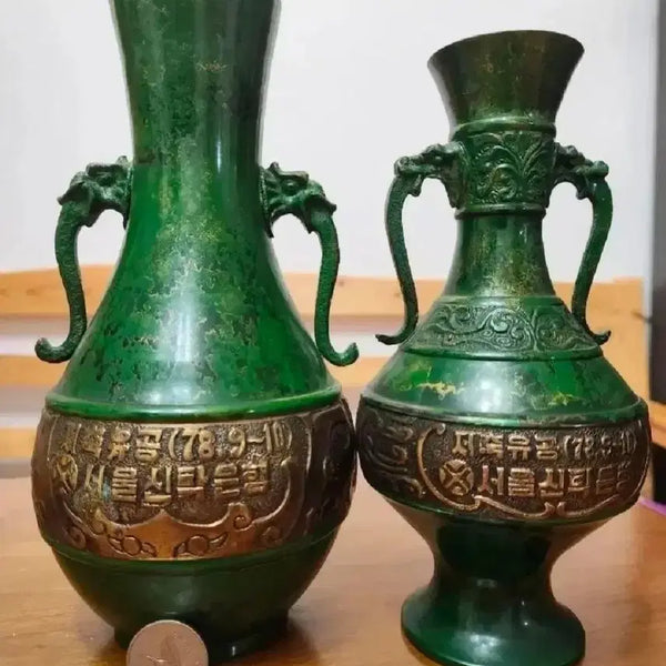 [BUNJANG] 1978 Seoul Trust Bank Commemorative Vases (Set of 2) / 골동품, 1978년 9~10월 서울신탁은행  물품 2개 일괄