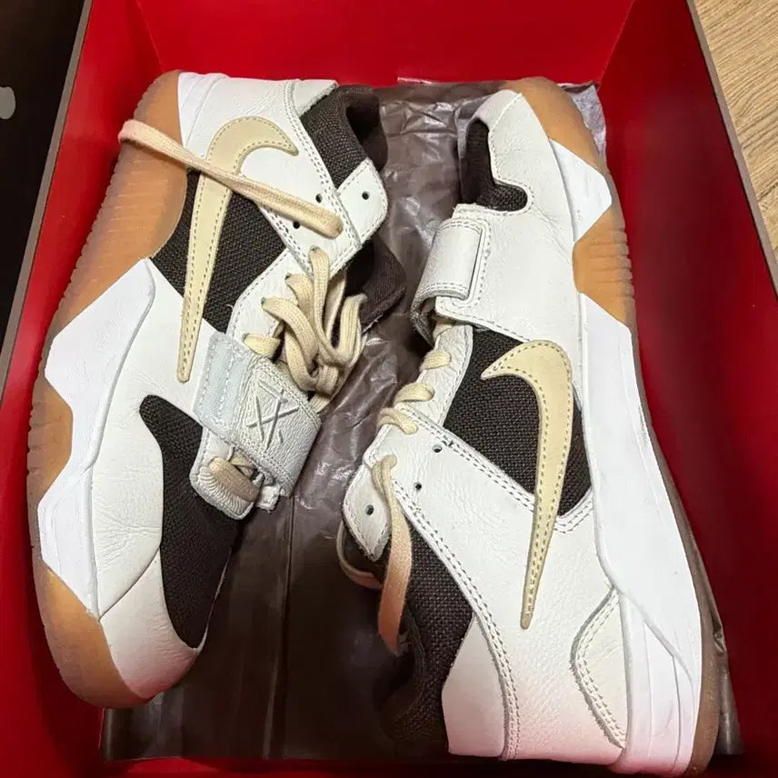 [BUNJANG] Nike Jordan x Travis Scott Jumpman Jack TR Sail Dark Mocha / 나이키 조던 x 트래비스 스캇 점프맨 잭 TR 세일 앤 다크 모카 290