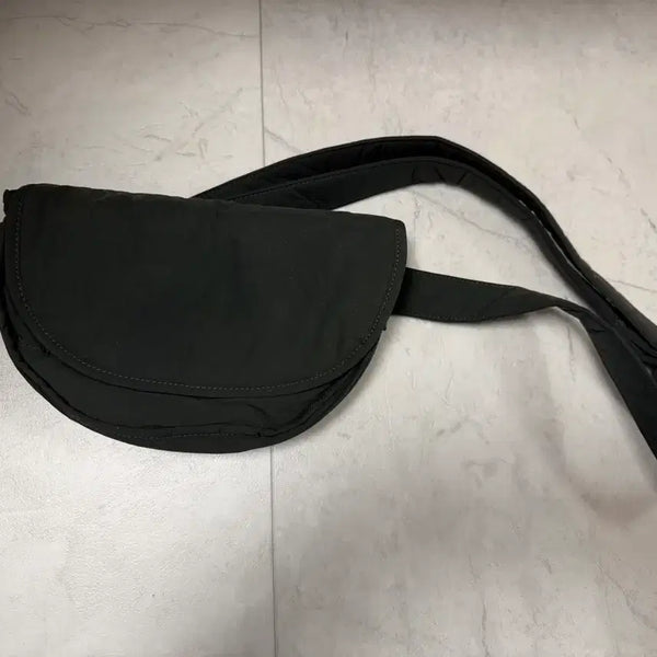 [BUNJANG] Majimong Title Black Crossbody Bag / 마지언타이틀 가방 검정