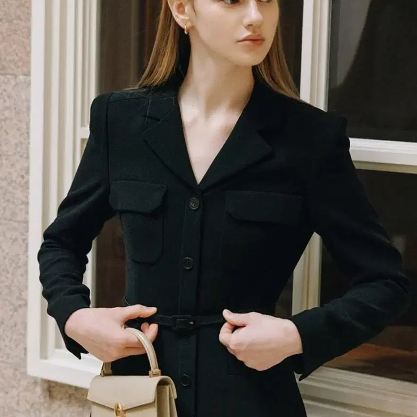 [BUNJANG] BAU NIA Notched Collar A-Line Dress Black (L) / BAU NIA Notched collar A-line 원피스 블랙 L