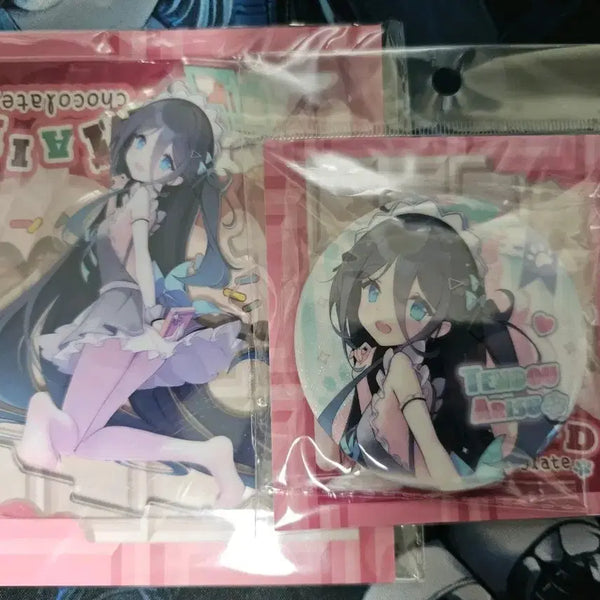 [BUNJANG] Blue Archive Alice Acrylic Stand & Badge Set (Unsealed) / 블루아카이브 아리스 아크릴& 뱃지 세트