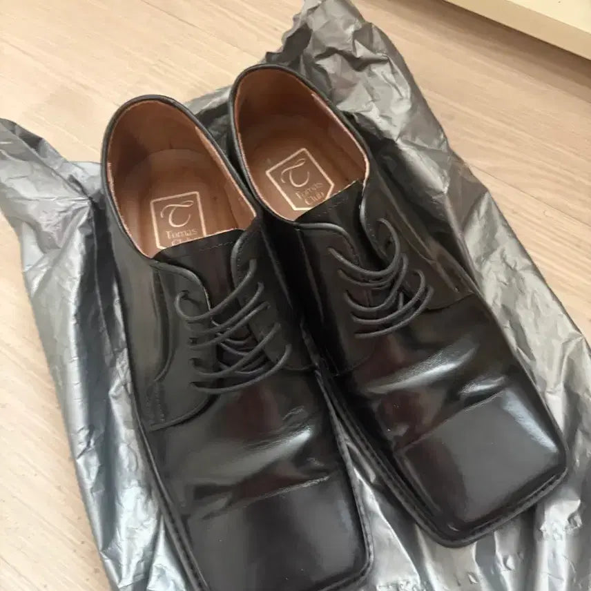 [BUNJANG] Thomas Club Square Toe Derby Shoes / 토마스클럽스퀘어토 더비슈즈