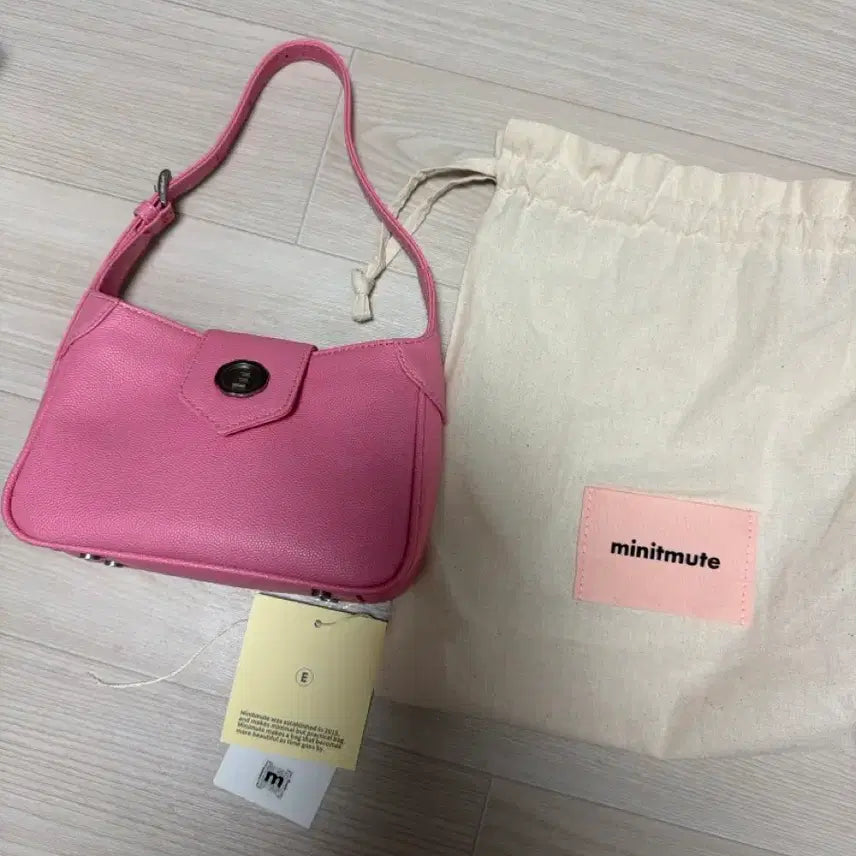 [BUNJANG] MinuteMute Limited Edition Pink Tote Bag / 미닛뮤트 리미티드 에디션
