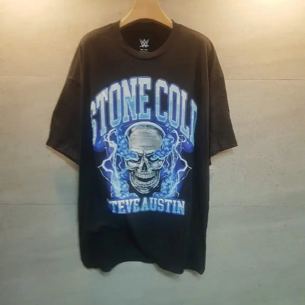 [BUNJANG] Stone Cold Steve Austin WWE Graphic T-Shirt / WWE. 스톤콜드.  스티브 오스틴. 반팔티