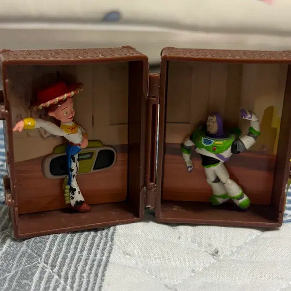 [BUNJANG] Disney Pixar Toy Story Jessie & Buzz Lightyear Action Figure Gacha Set / 토이 스토리 제시 버즈 액션 피규어 가챠