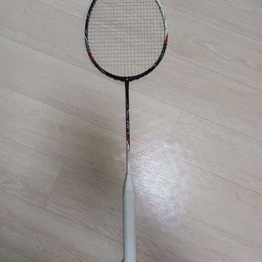 [BUNJANG] FMT Badminton Racket FR-7 (Tryon Collaboration) / 펀 민턴 FMT 라켓 FR-7 판매합니다(트라이온 협업라켓)