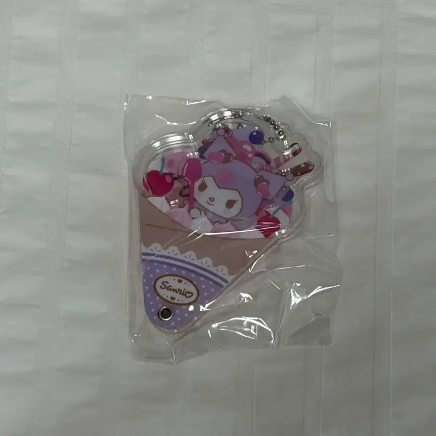 [BUNJANG] Sanrio Kuromi Parfait Acrylic Shaker Keyring / 산리오 쿠로미 파르페 아크릴 쉐이커 키링