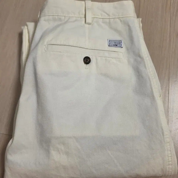 [BUNJANG] Tommy Hilfiger 25FW Chino Pants Cream Size 32 / 타미힐피거 / 25FW 치노팬츠 / 32