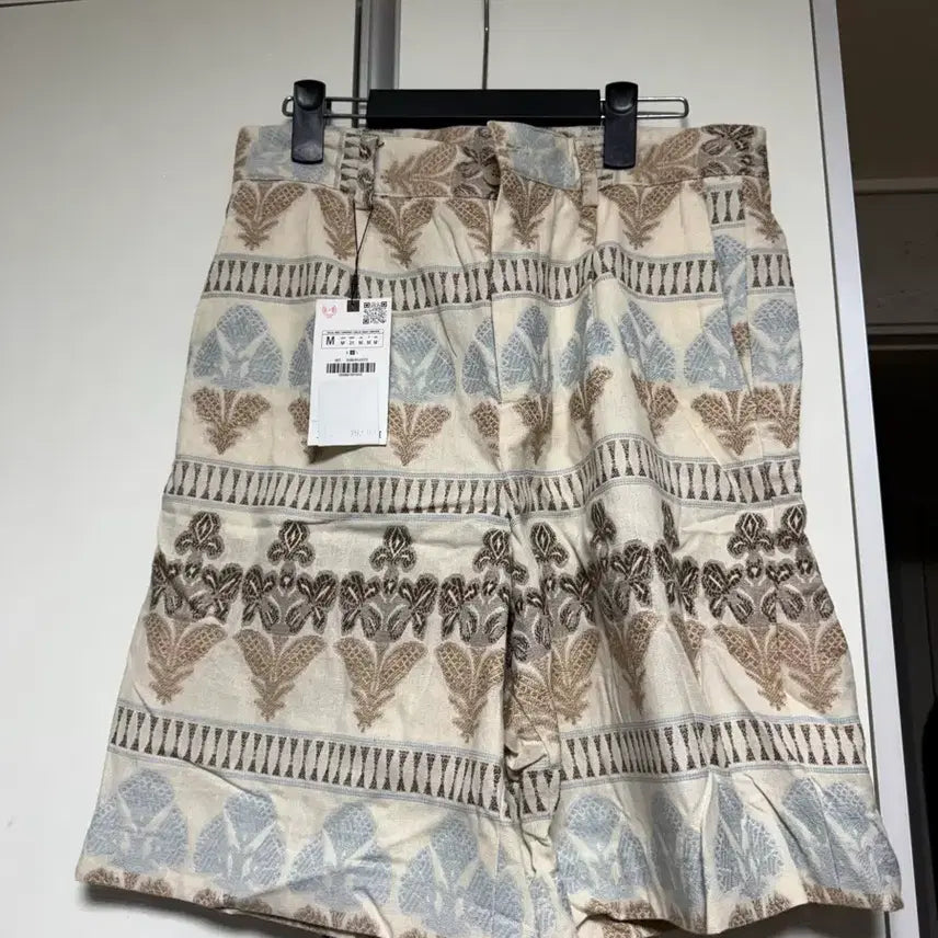[BUNJANG] Zara Geometric Jacquard Bermuda Shorts / (M)자라 지오메트릭 자카드 버뮤다 팬츠