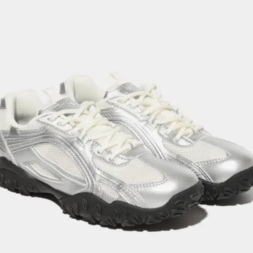 [BUNJANG] Fila Escapé Silver Sneakers / 휠라 에샤페