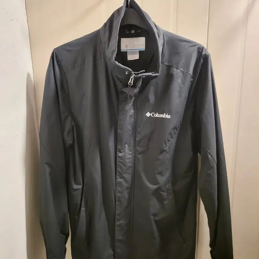 [BUNJANG] Columbia Black Windbreaker Jacket / 100 컬럼비아 바람막이 블랙