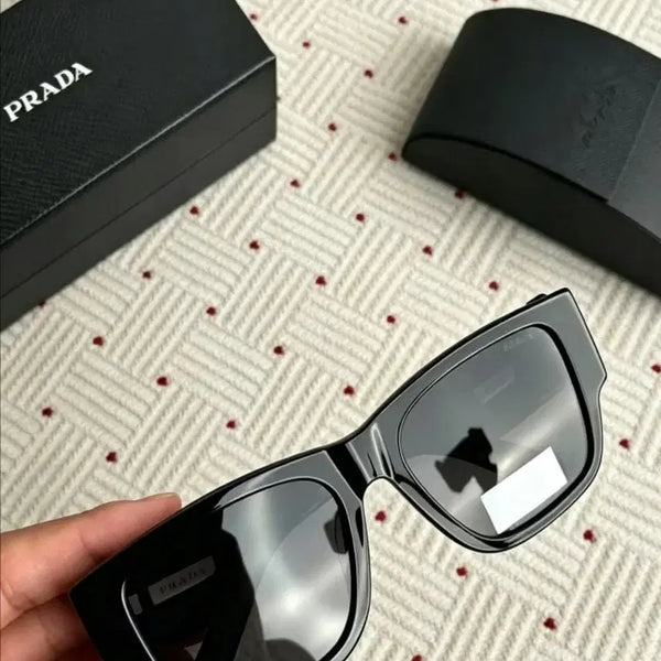 [BUNJANG] Prada Black Sunglasses / 프라다 블랙 선글라스