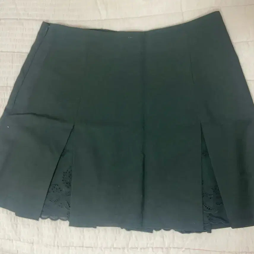 [BUNJANG] Odd One Out Skirt / 오드원아웃 스커트