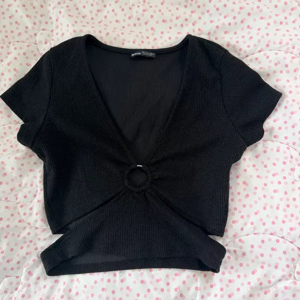 [BUNJANG] Black Ring Detail Crop Top / 블랙 링 디테일 크롭티