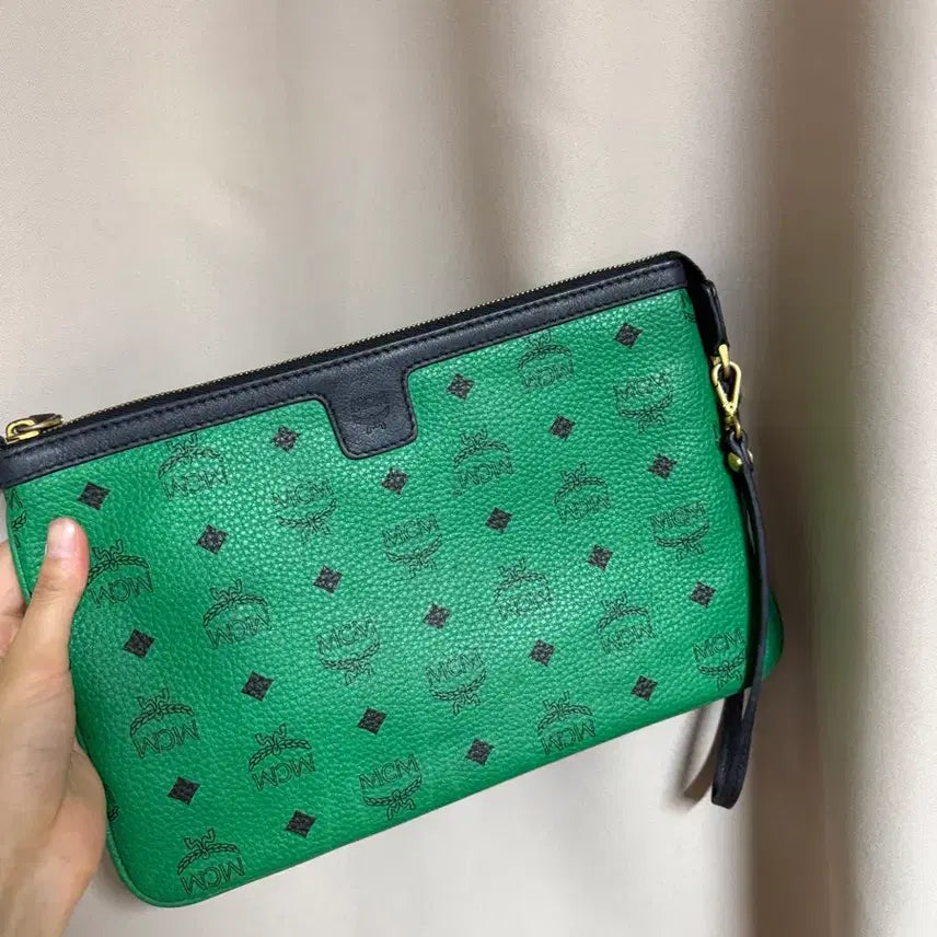 [BUNJANG] MCM Leather Clutch / MCM 클러치