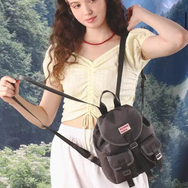 [BUNJANG] Mascara Rules Mini Glossy Belted Flap Backpack Dark Grey / 마스마룰즈 미니 글로시 벨티드 플랩 백팩 다크 그레이