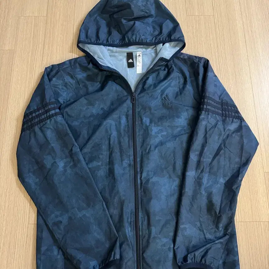 [BUNJANG] Adidas Blue Camouflage Windbreaker Jacket with Mesh Lining / 아디다스 블루 카모플라쥬 바람막이 자켓 내피 메쉬자켓 매쉬 L