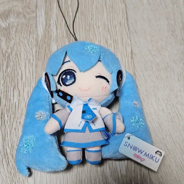 [BUNJANG] Hatsune Miku Yukimiku Snow Miku Mascot Plush Doll / 유키미쿠 하츠네 미쿠 스노우 미쿠 마스코트 누이구루미