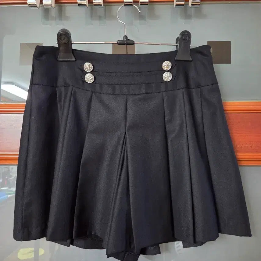 [BUNJANG] Black Pleated Short Pants (Skorts) Size 55 / 블랙 플리츠 숏 팬츠(치마바지) 55 (새상품)