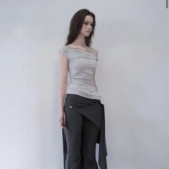 [BUNJANG] Demio Strap Sleeveless Top (Light Grey) / 데미오 스트랩 슬리브리스 탑(라이트그레이) 개봉만한 새상품입니다!