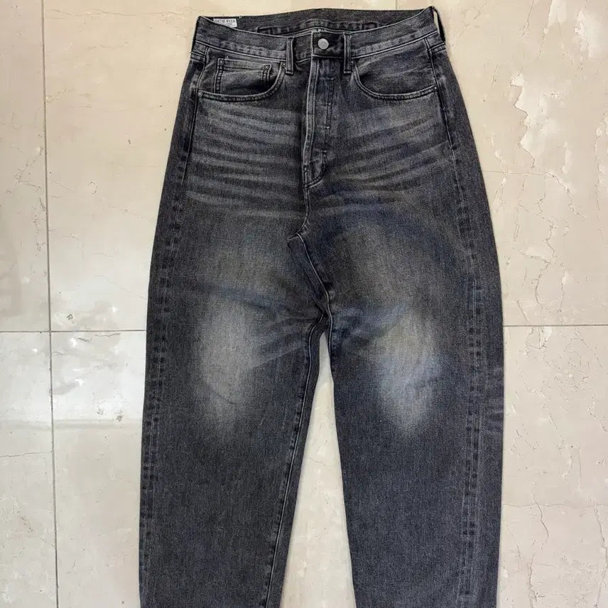 [BUNJANG] BEHAVIOR x GONGJOO TV Selvage Denim Pants (Size 3) / 비헤비어x곤조TV 셀비지 데님팬츠(3사이즈)