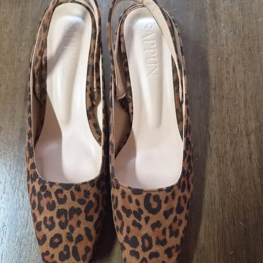 [BUNJANG] Leopard Print Heels / 레오파드 구두