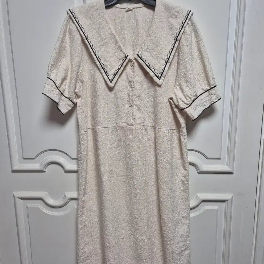 [BUNJANG] Cute Kara Dress / 귀여운 카라 원피스