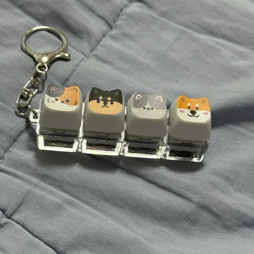 [BUNJANG] LED Cat Face Keycap Keyring Set of 4 / 불빛들어오는 고양이 강아지 키캡 키링 4개 세트