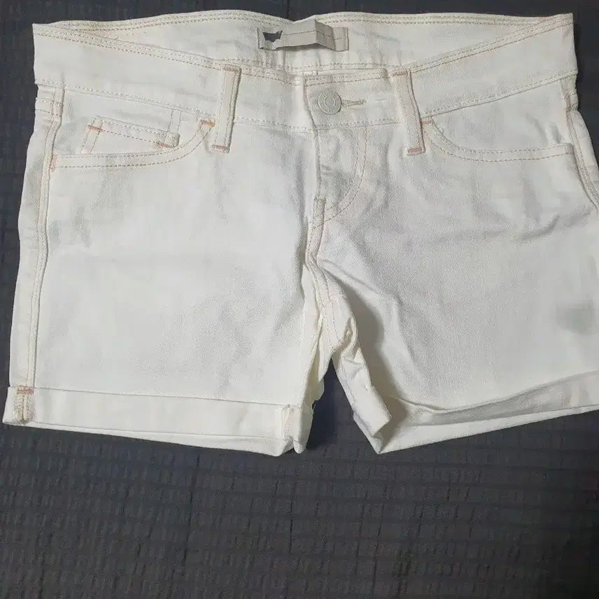 [BUNJANG] Levi's White Denim Shorts / 리바이스 팬츠
