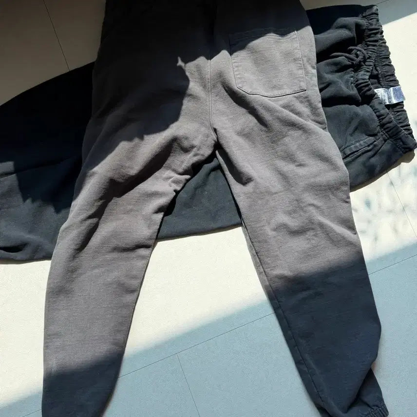 [BUNJANG] Shaka Wear Jogger Pants Bundle XL Black Charcoal / 실착 1회 샤카웨어 조거팬츠 2장 일괄 xl 블랙+차콜