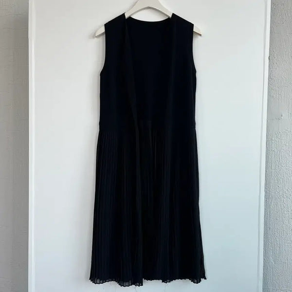 [BUNJANG] Black Pleated Sleeveless Dress Cardigan Set / 블랙 플리츠 트임 민소매 원피스 가디건